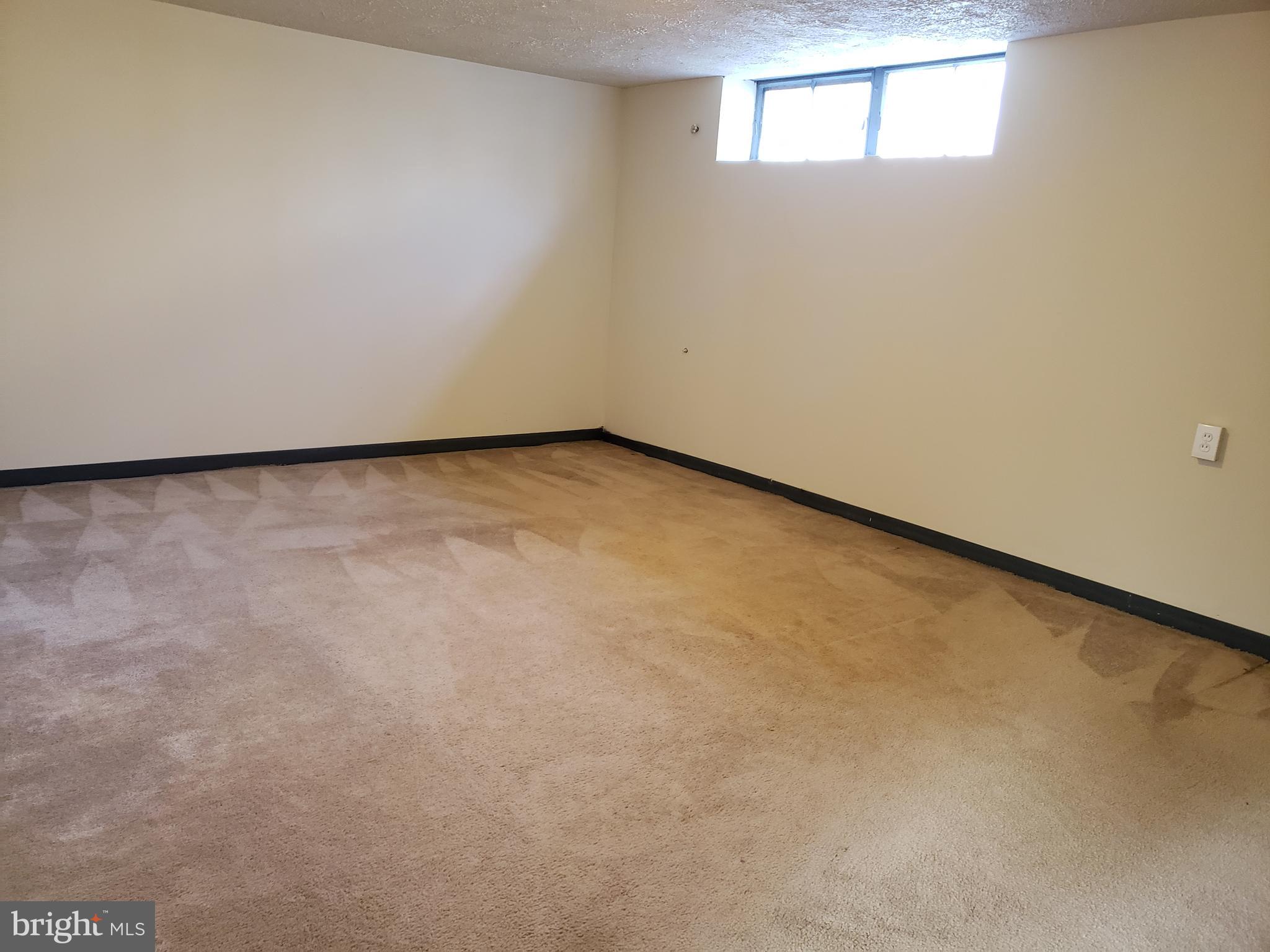 RIVERWOOD PARK - Residential