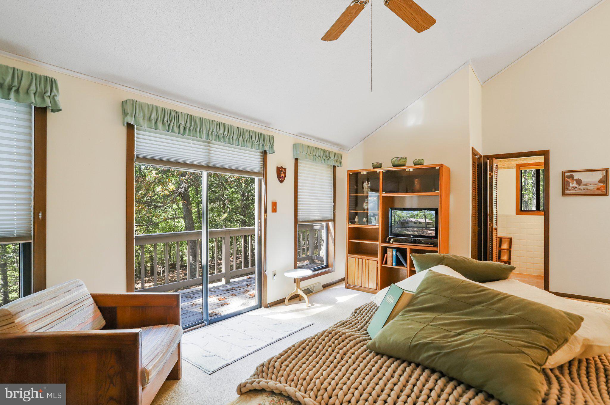 THE WOODS - Residential