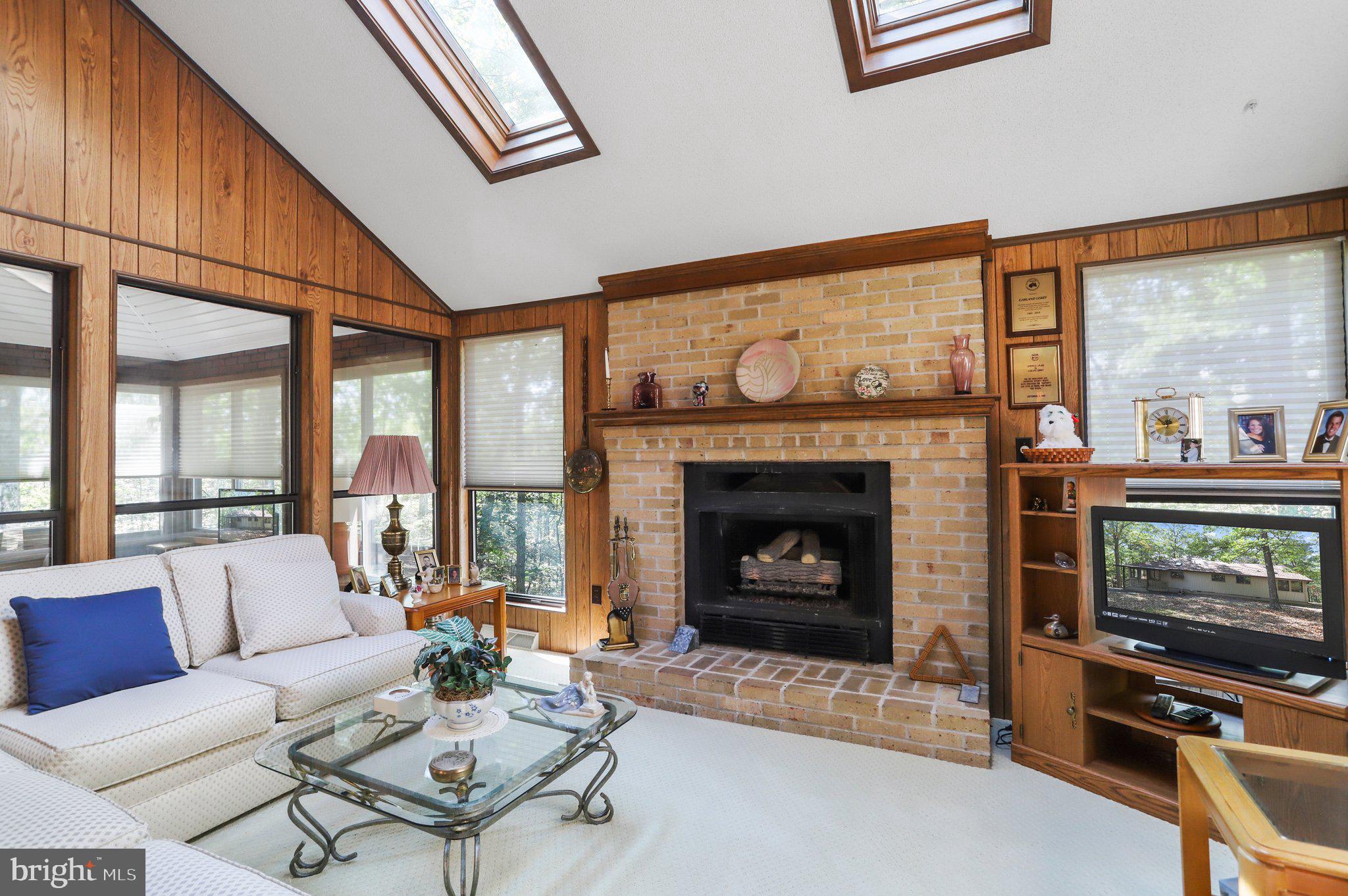 THE WOODS - Residential