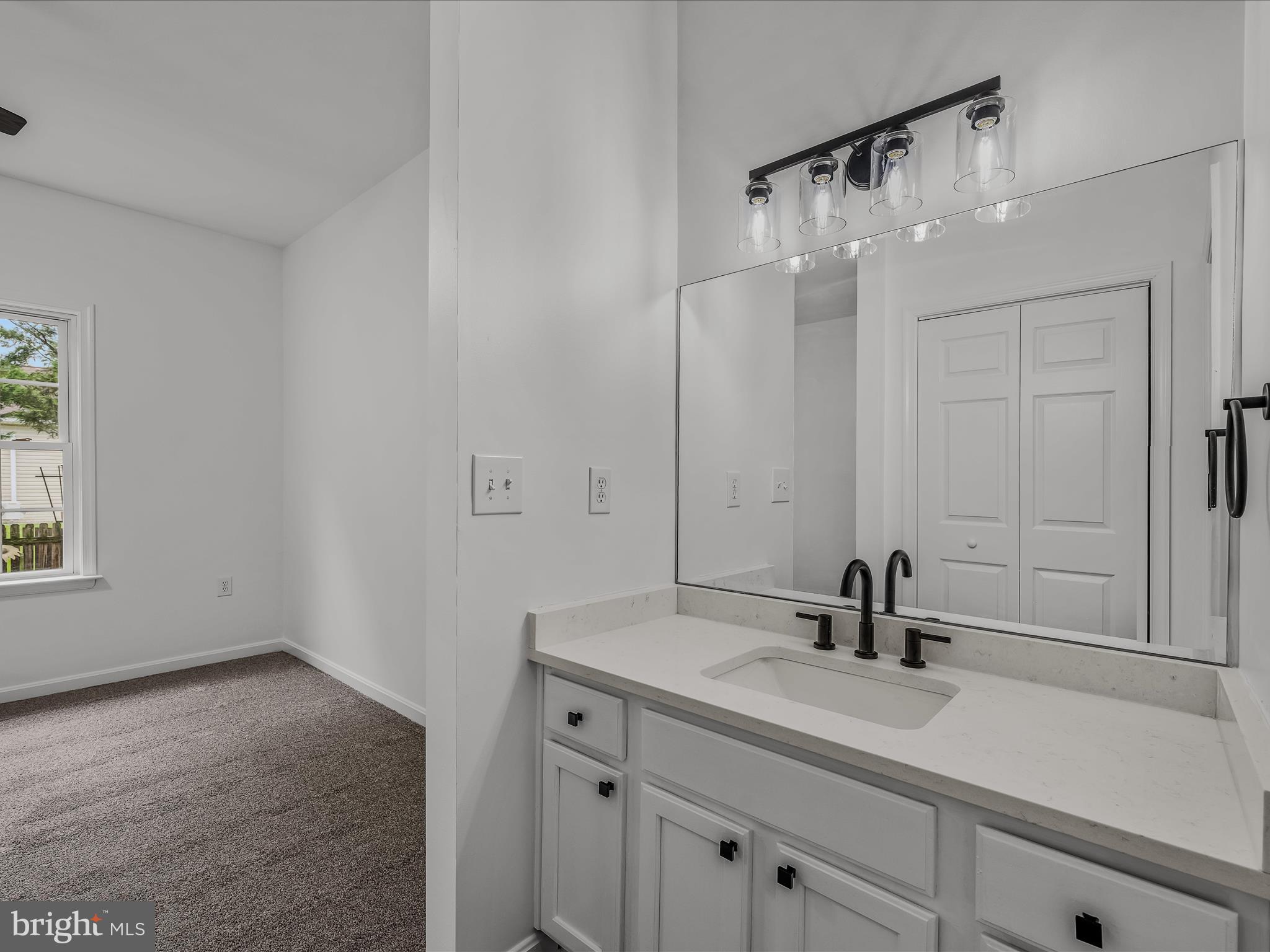 HAMMONDS MILL - Residential