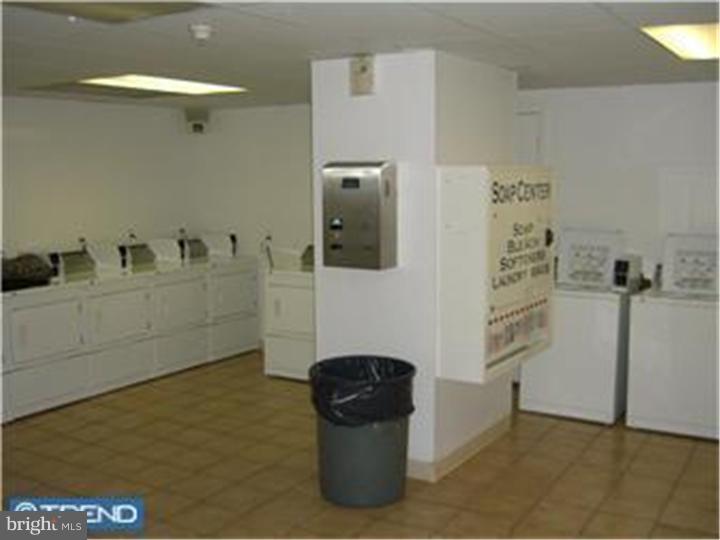 AVENUE OF THE ARTS - Residential Lease