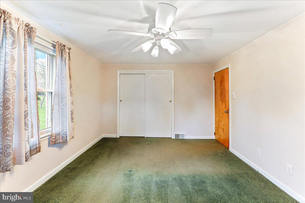 NEWTOWN SQ - Residential