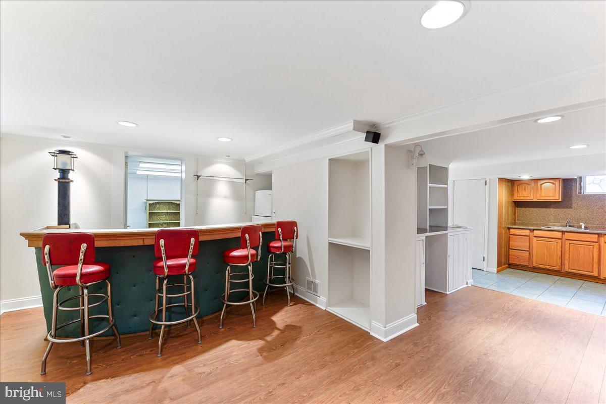 NEWTOWN SQ - Residential