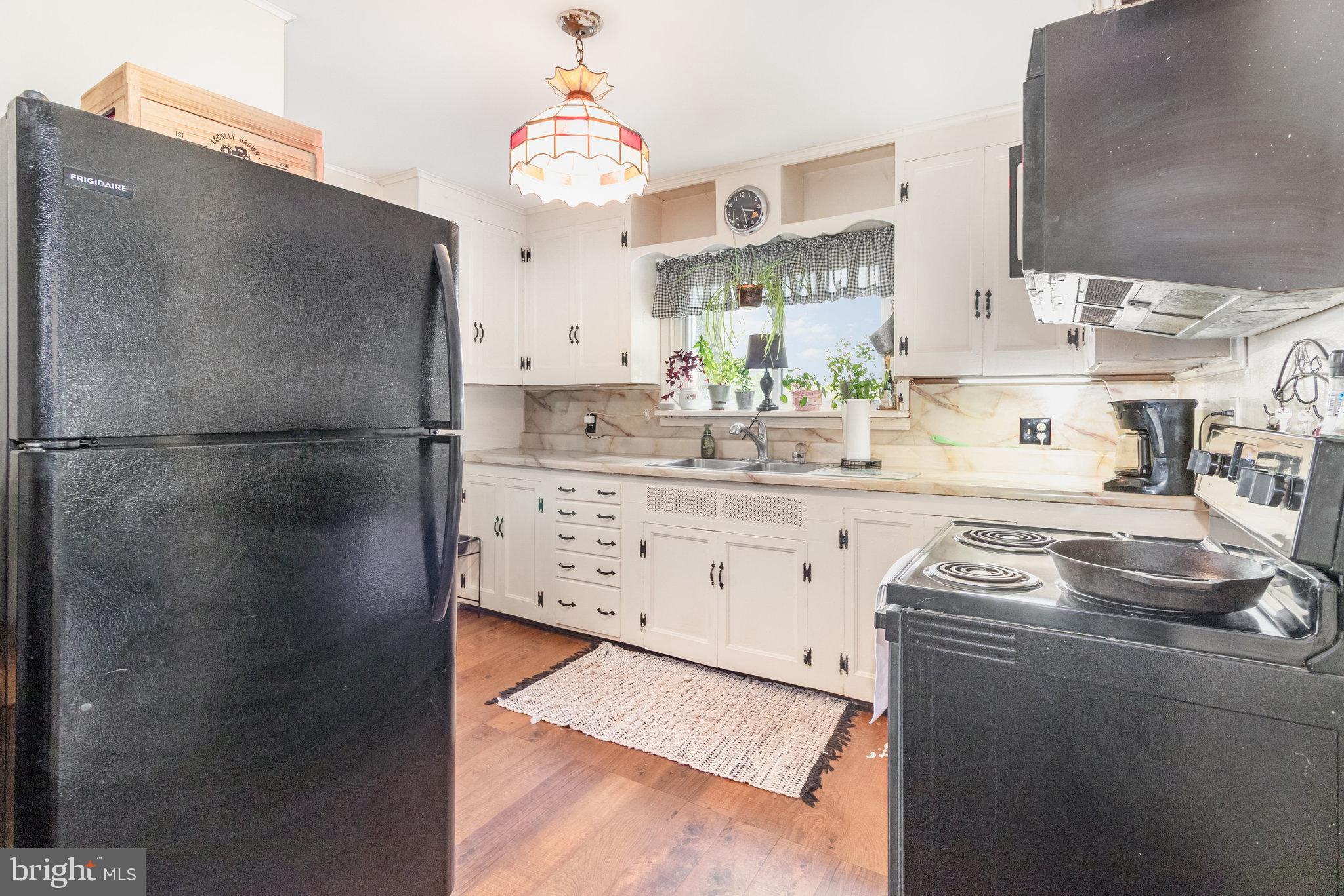 MIDDLETOWN - Residential