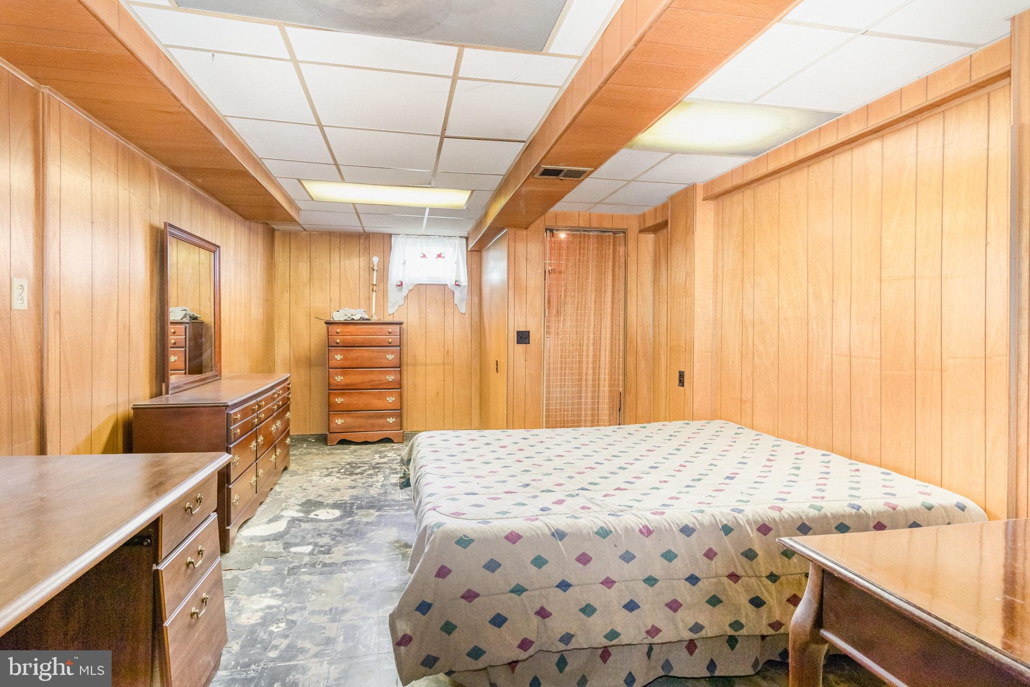 MIDDLETOWN - Residential