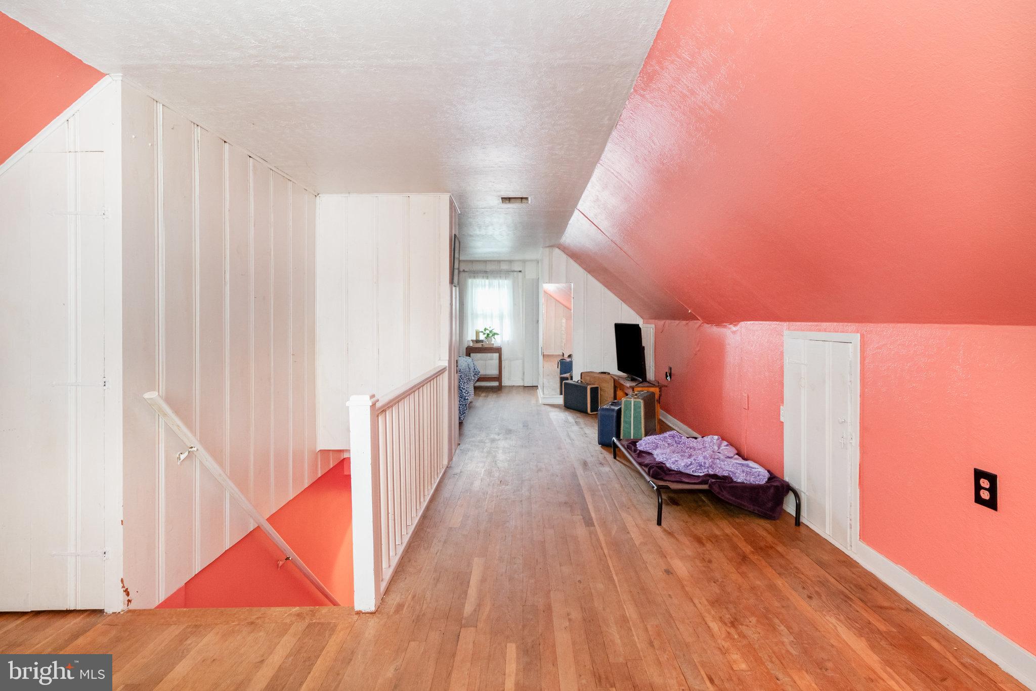 MIDDLETOWN - Residential