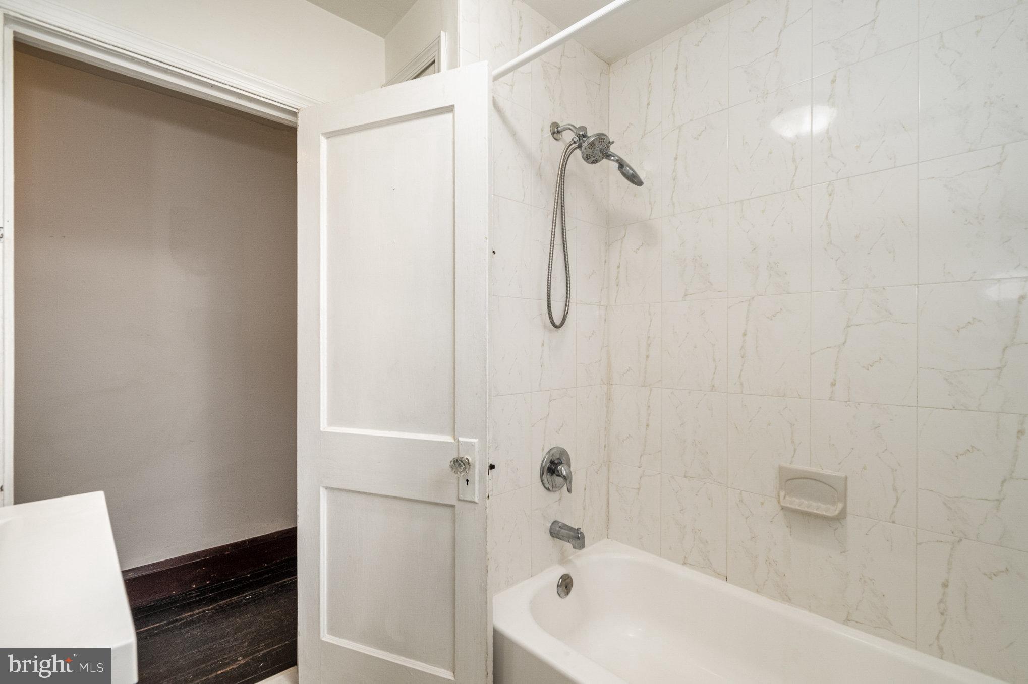 HAMILTON HEIGHTS - Residential