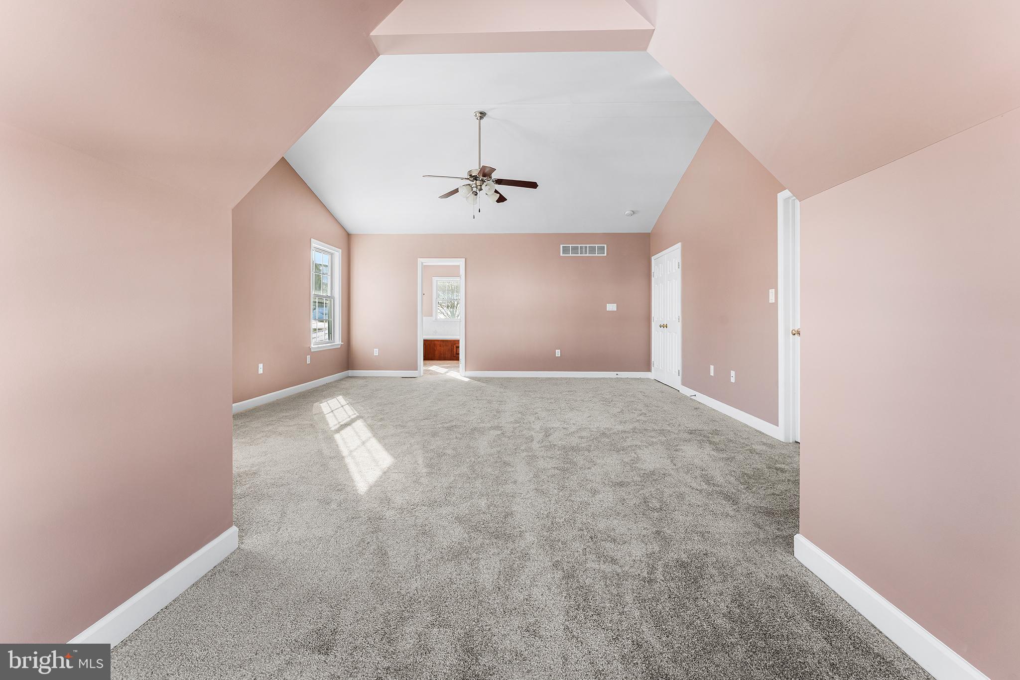 WOODS EDGE - Residential