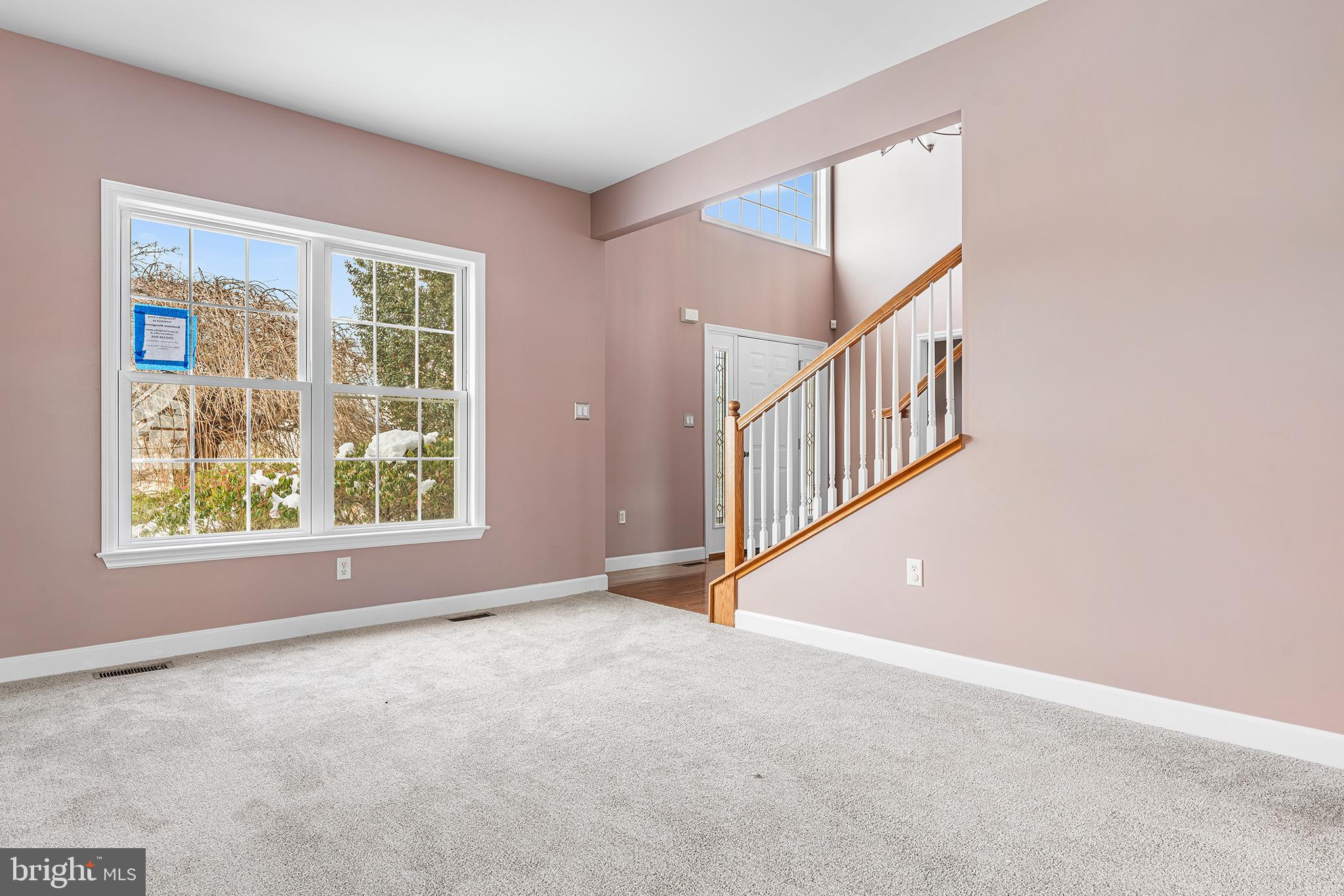 WOODS EDGE - Residential