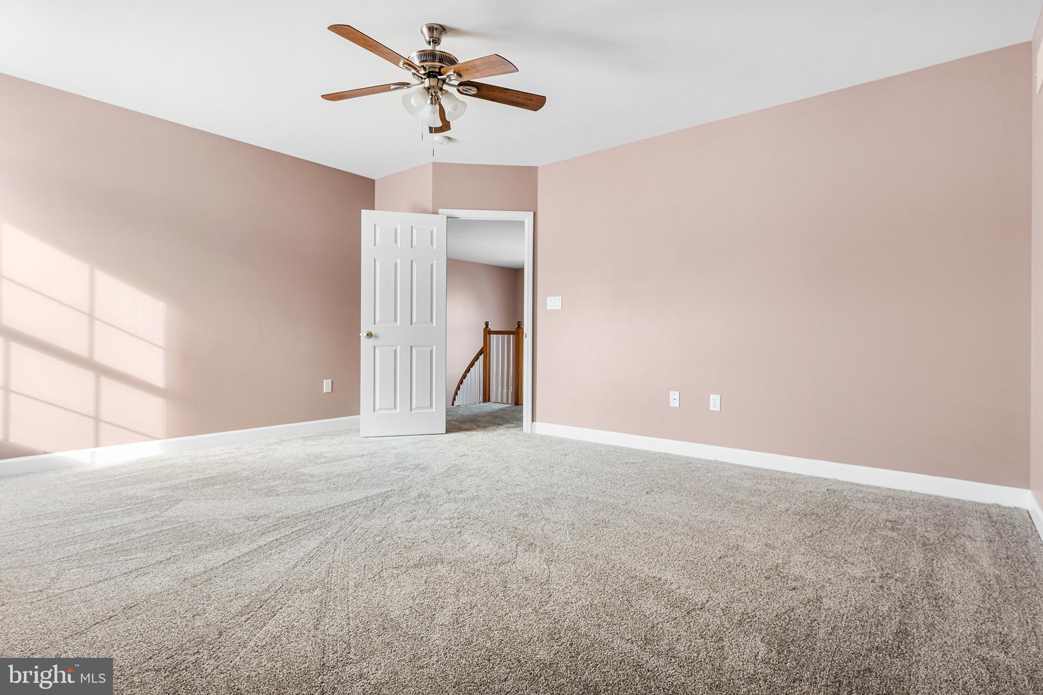 WOODS EDGE - Residential