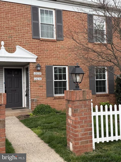 Condo For Rent - 1203 Crosshill Court<br/> LANSDALE, PA 19446