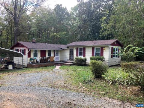 Homes For Sale - 8203 Chestnut Grove Rd Rd<br/> ESMONT, VA 22937