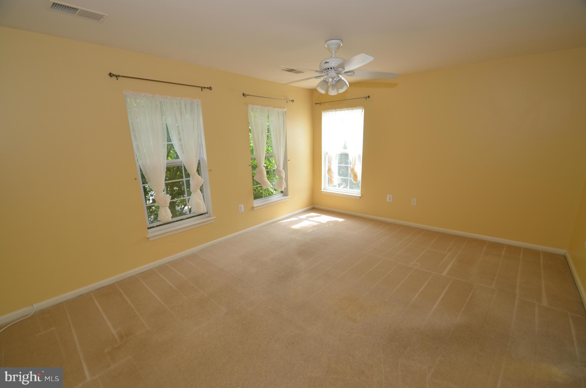 KINGSTOWNE - Residential Lease