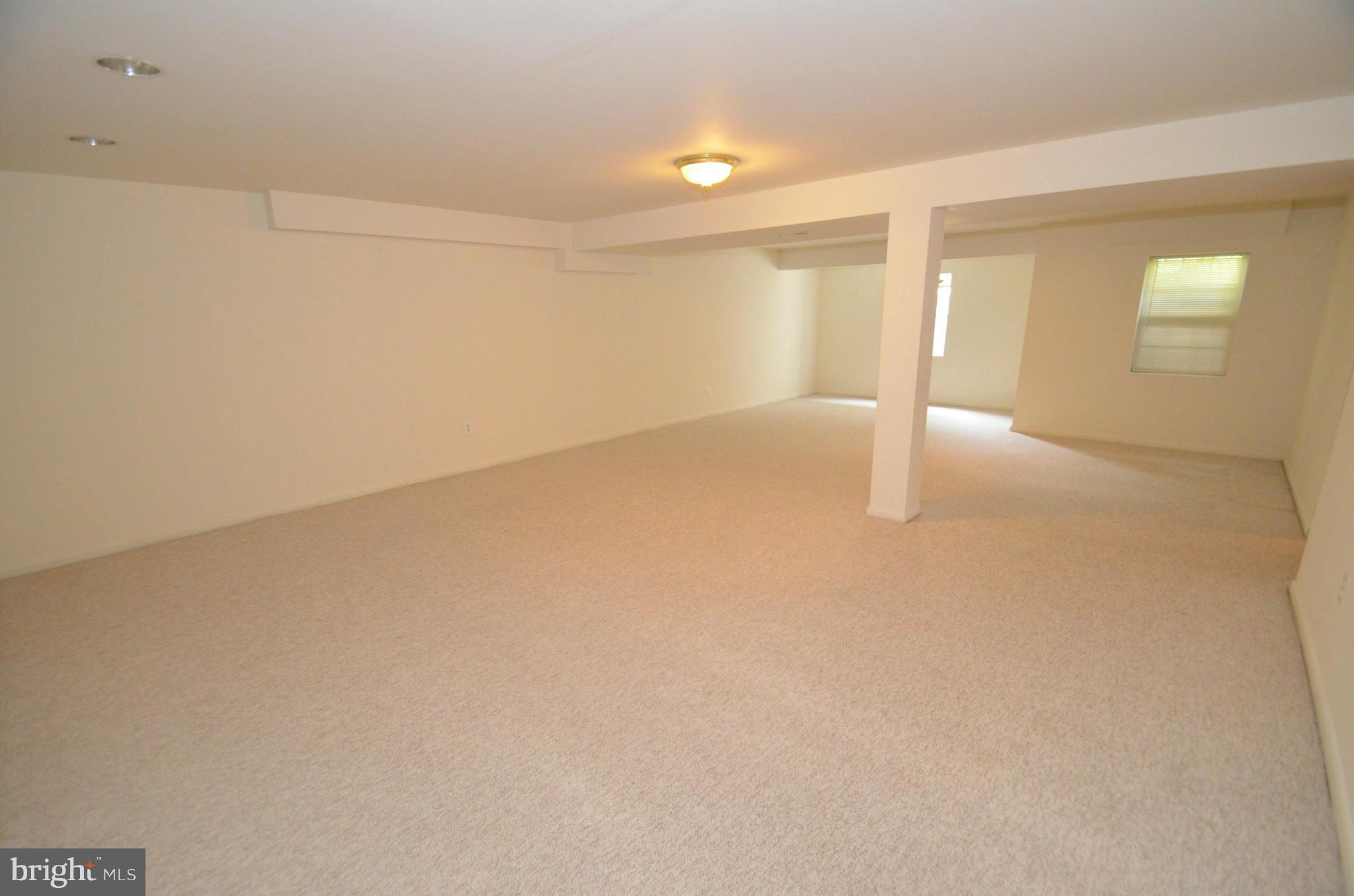 KINGSTOWNE - Residential Lease