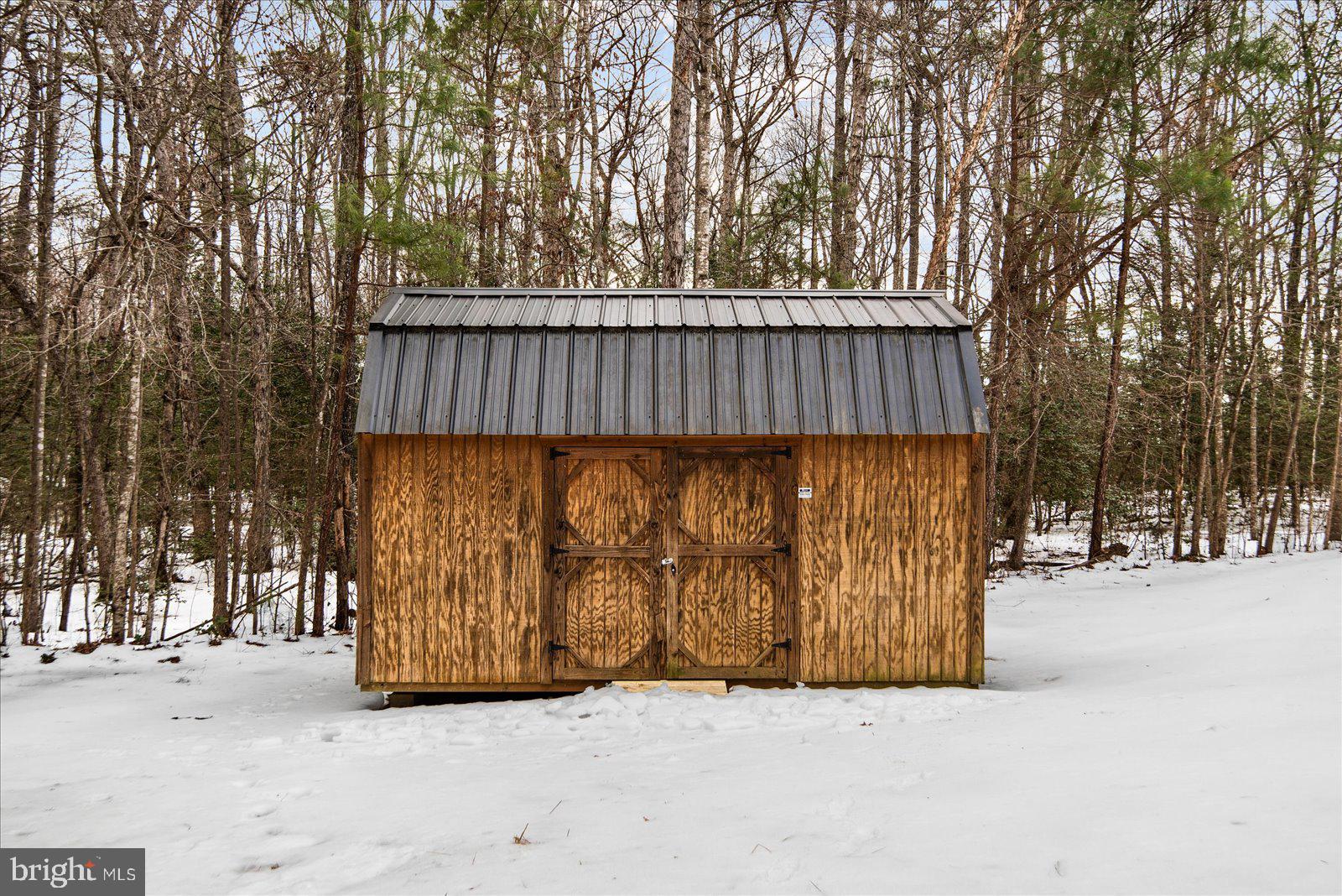 LAKE CAROLINE - Residential