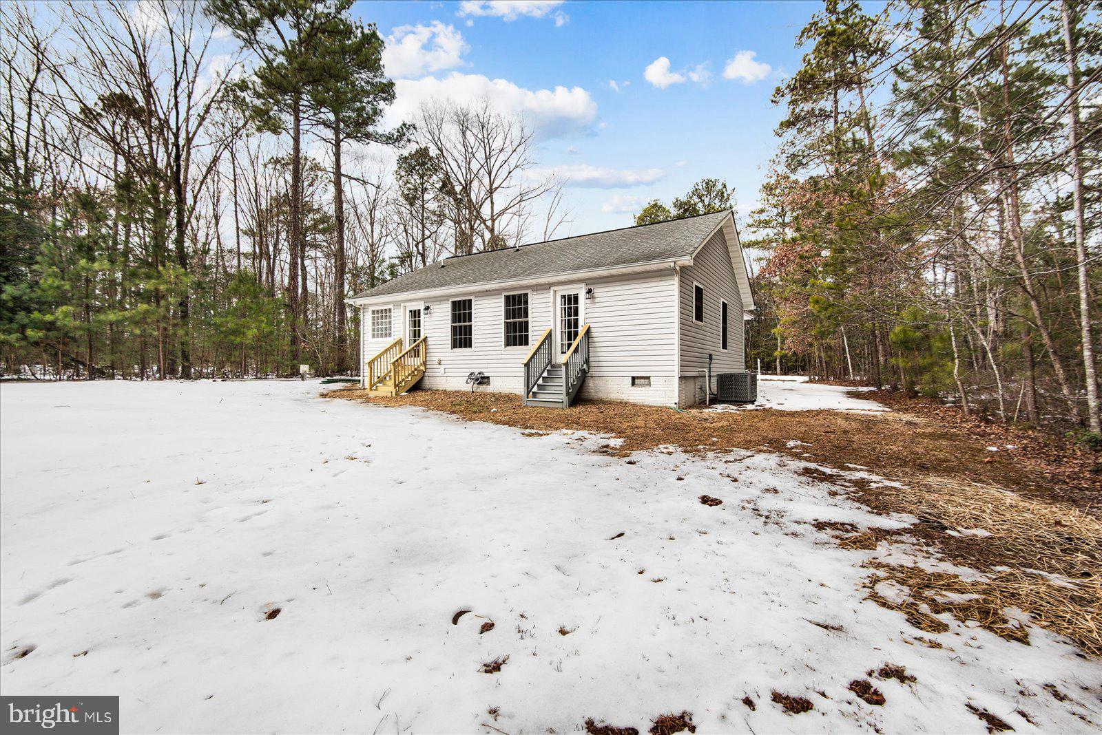 LAKE CAROLINE - Residential