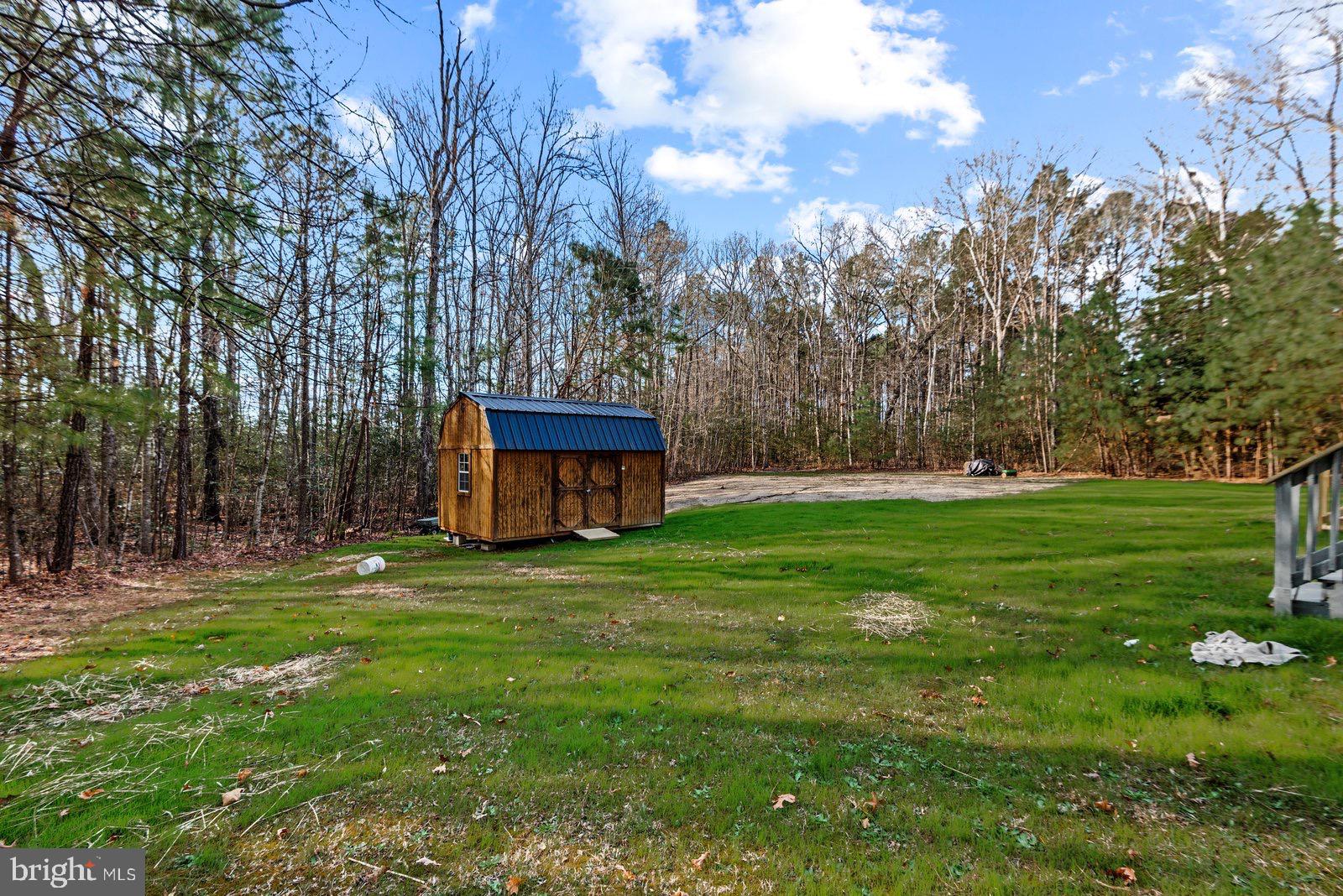 LAKE CAROLINE - Residential