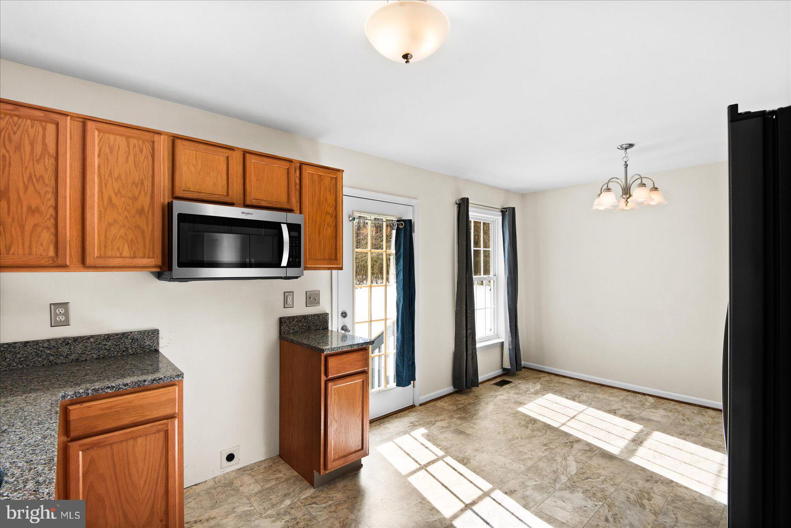 LAKE CAROLINE - Residential