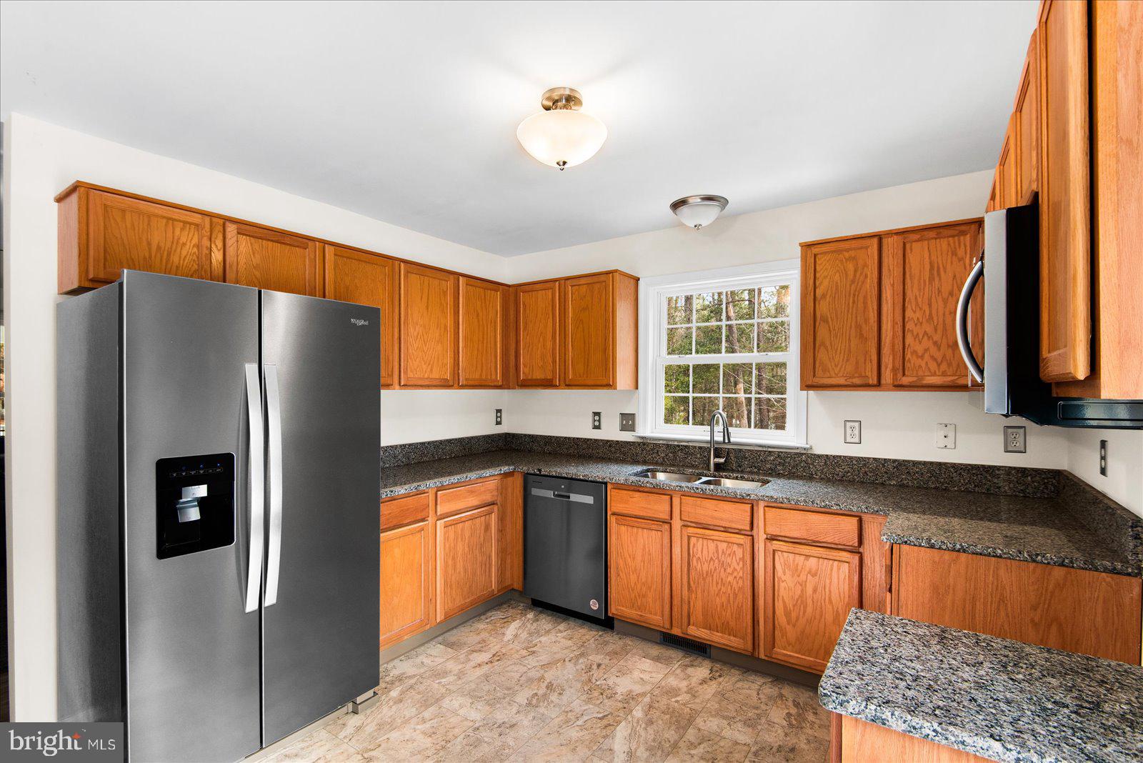 LAKE CAROLINE - Residential