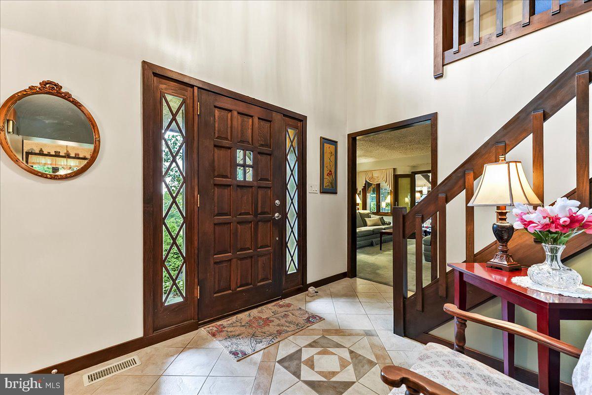 1200 DUNSINANE HILL