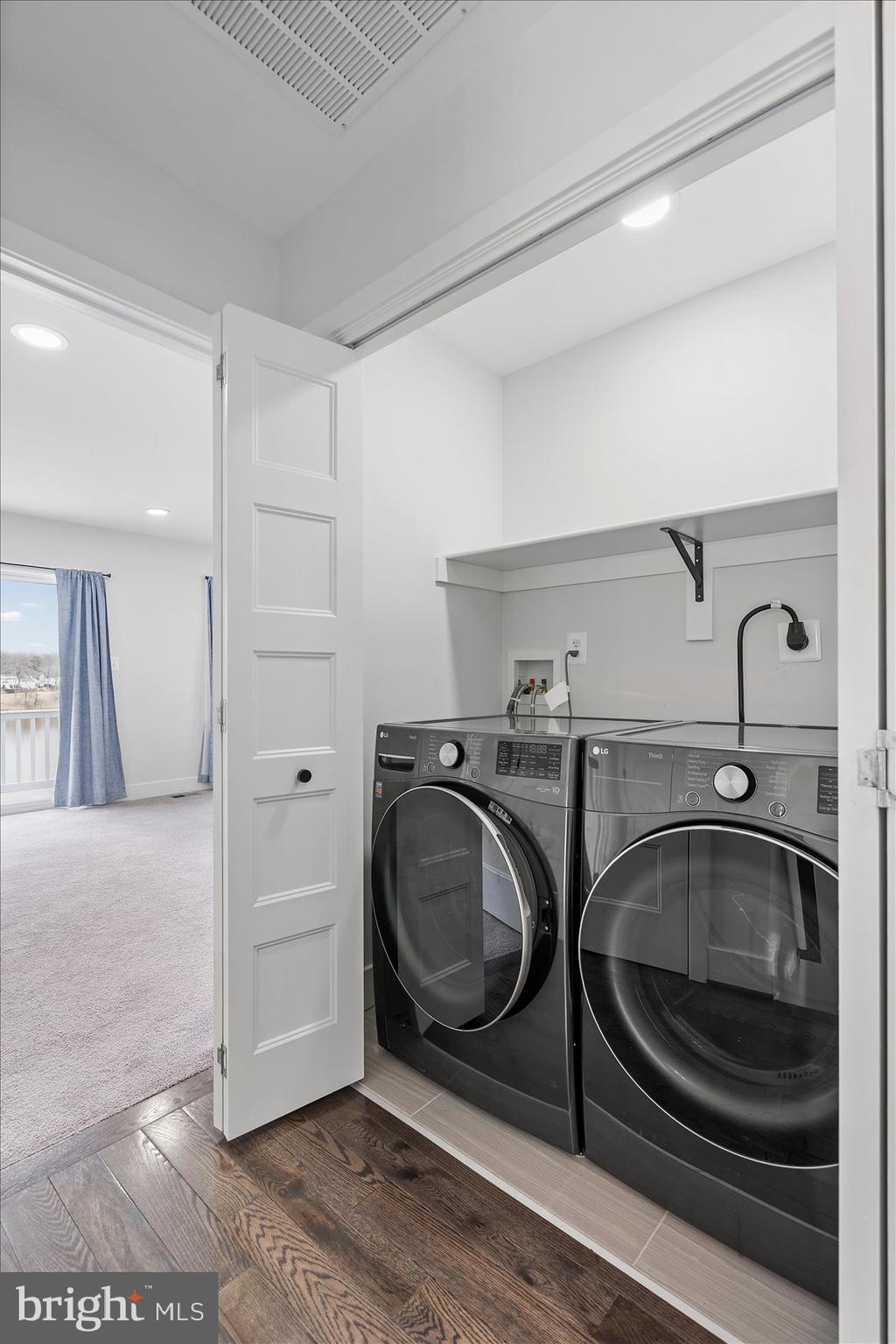 BIRD RIVER GROVE - Residential