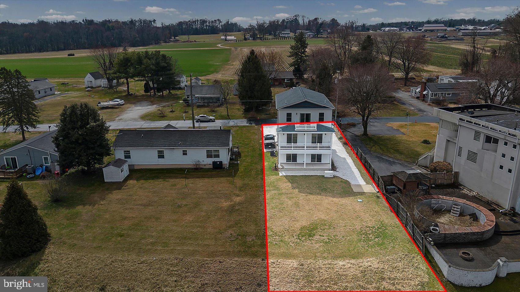 BIRD RIVER GROVE - Residential