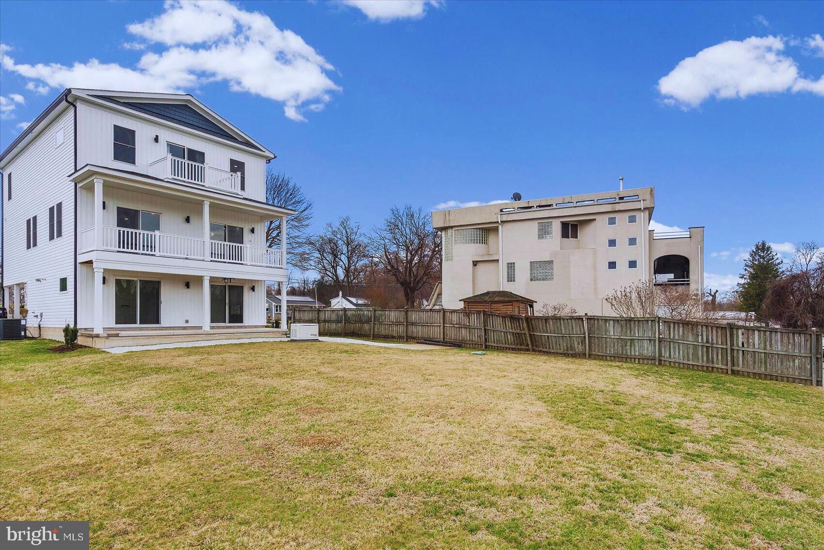 BIRD RIVER GROVE - Residential