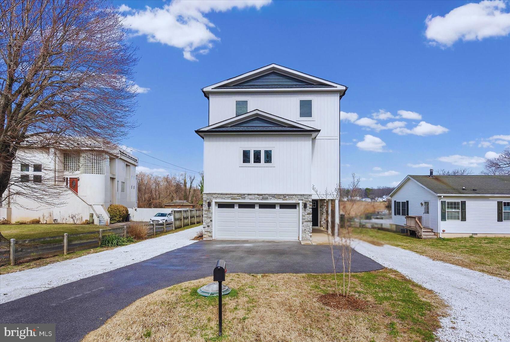 BIRD RIVER GROVE - Residential