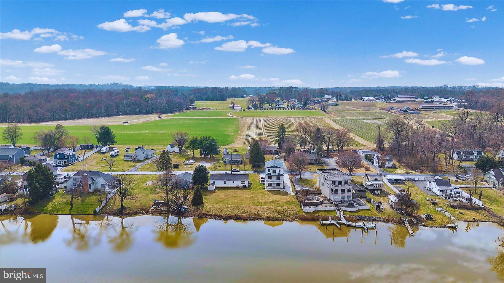 BIRD RIVER GROVE - Residential