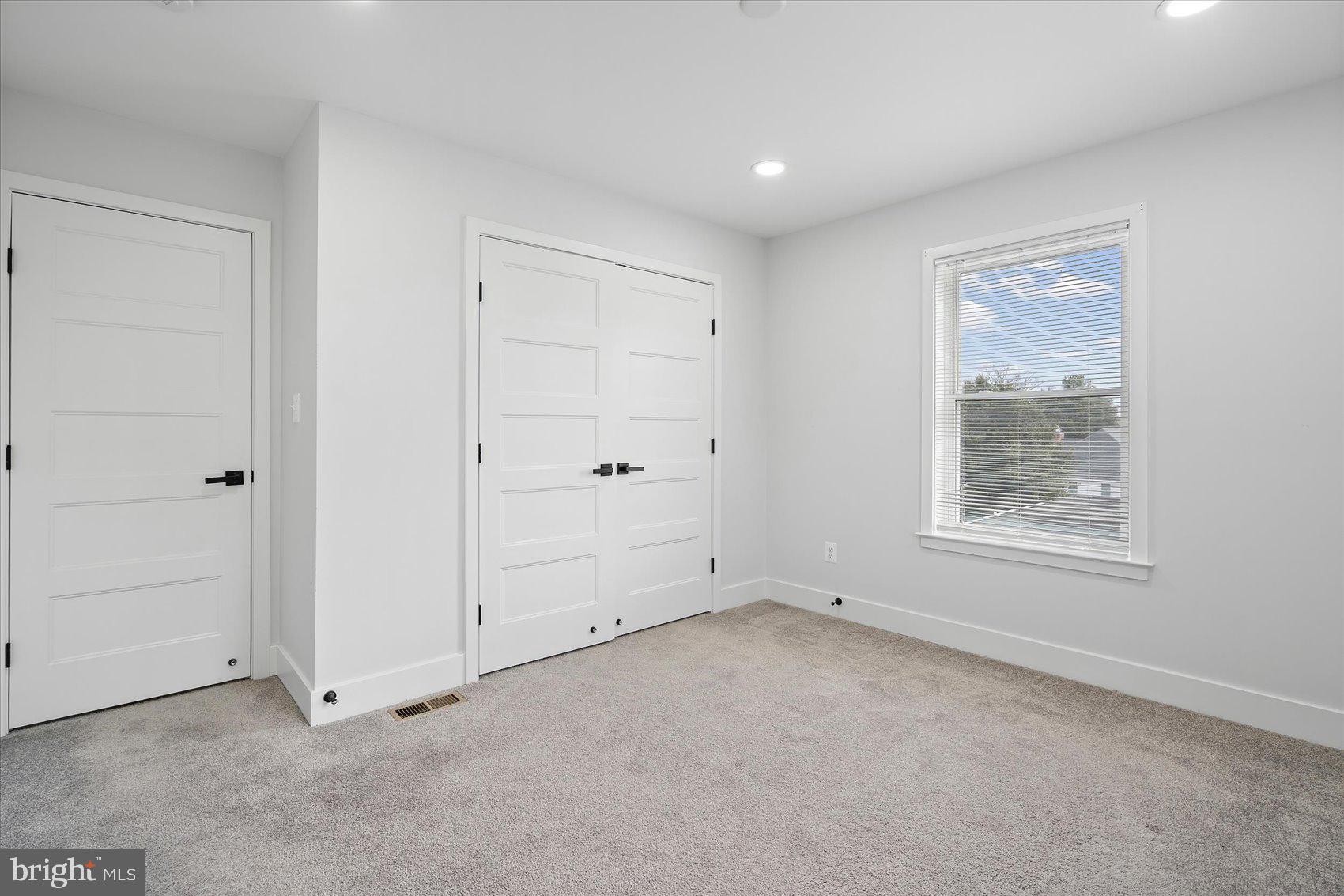 BIRD RIVER GROVE - Residential