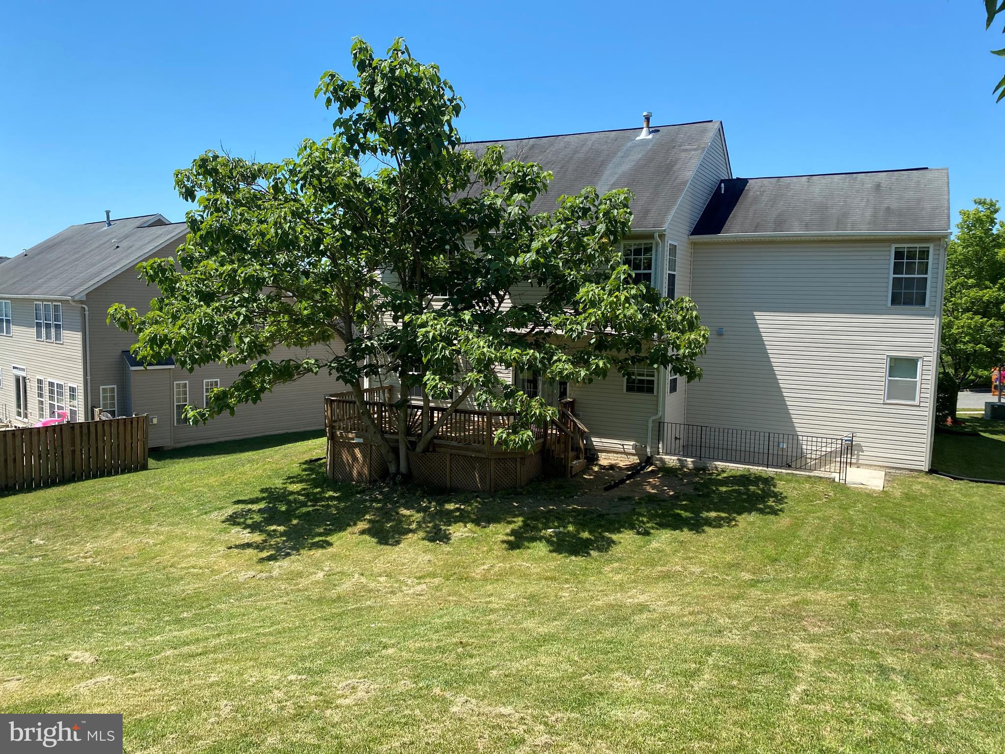 HILLANTRAE - Residential