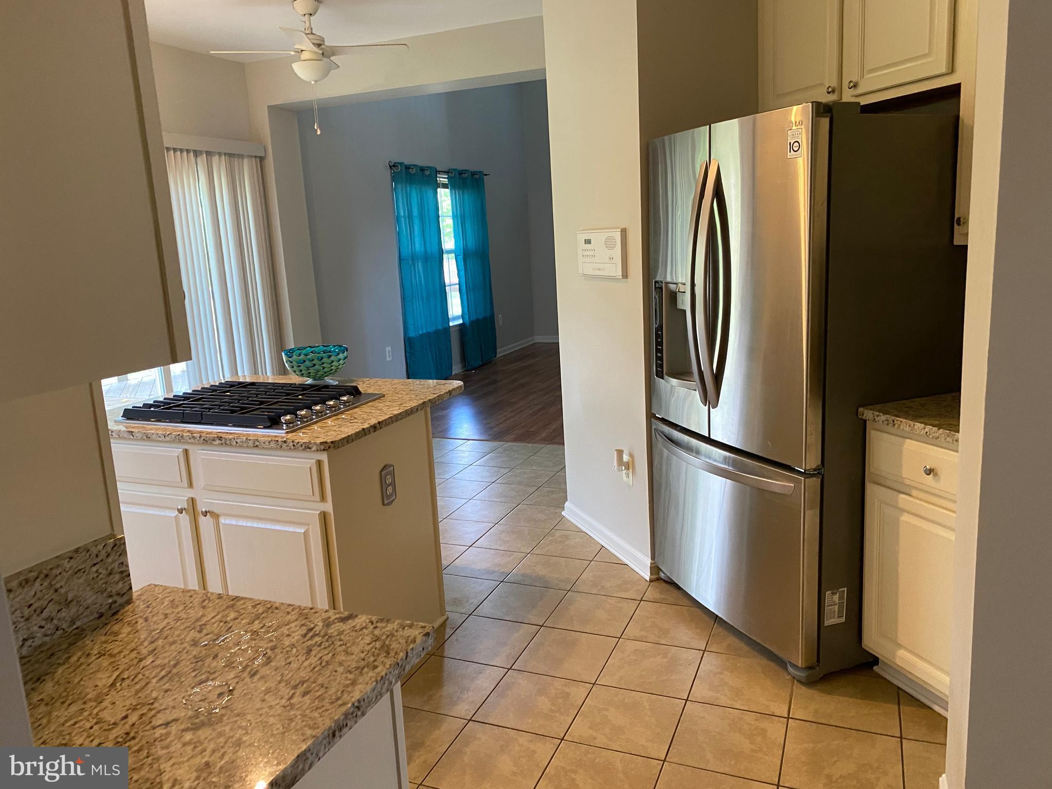 HILLANTRAE - Residential