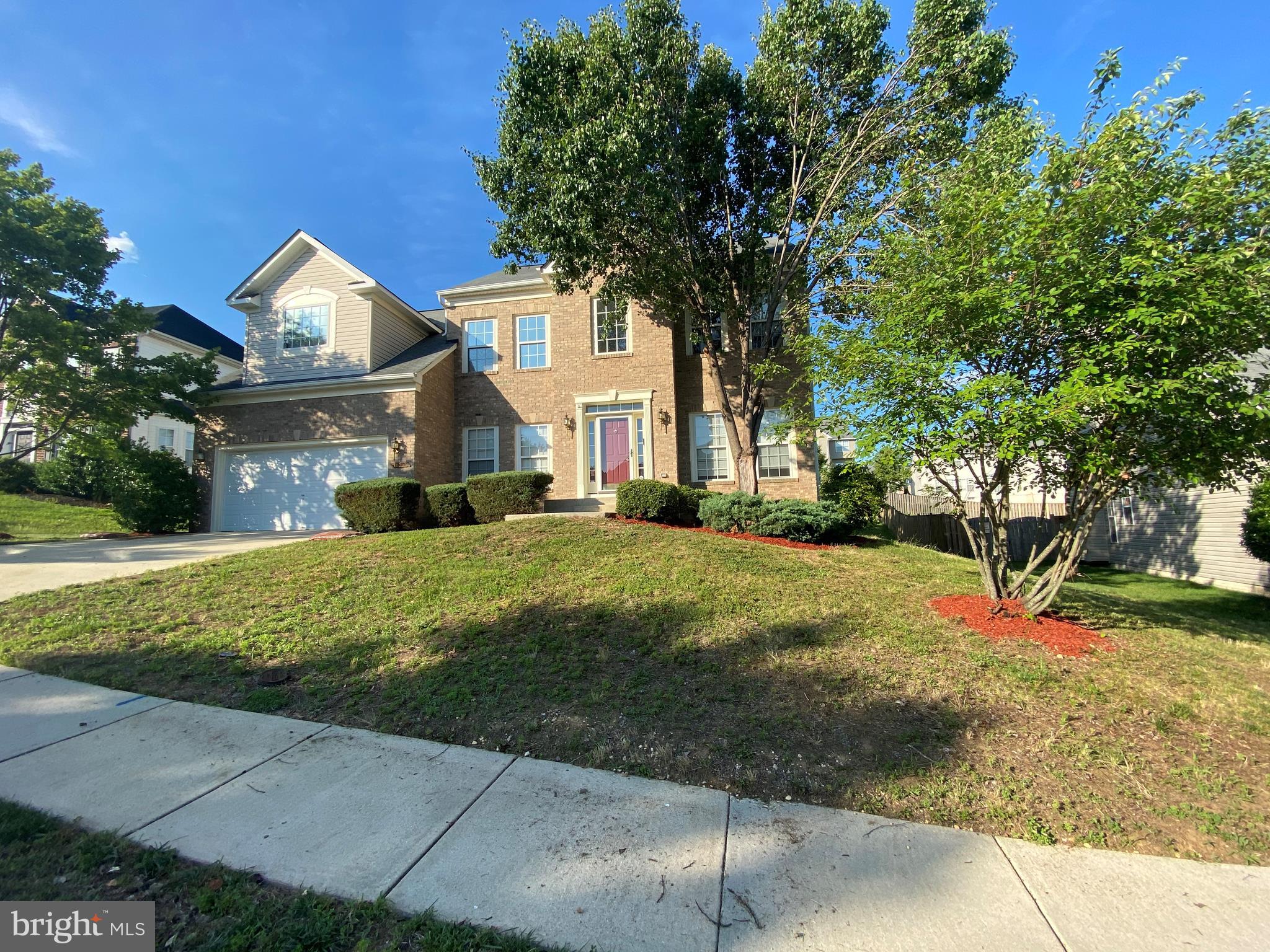 HILLANTRAE - Residential