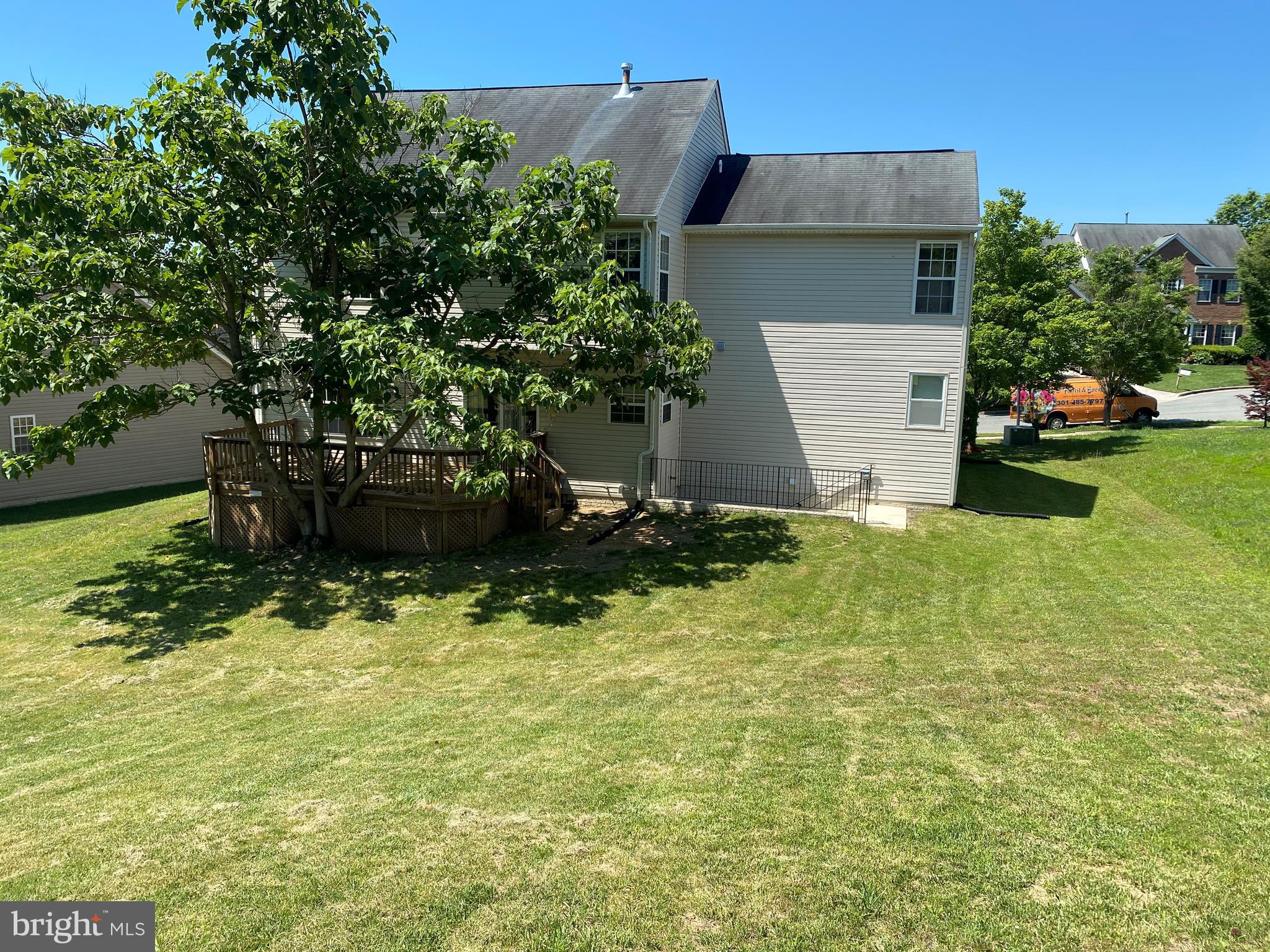 HILLANTRAE - Residential