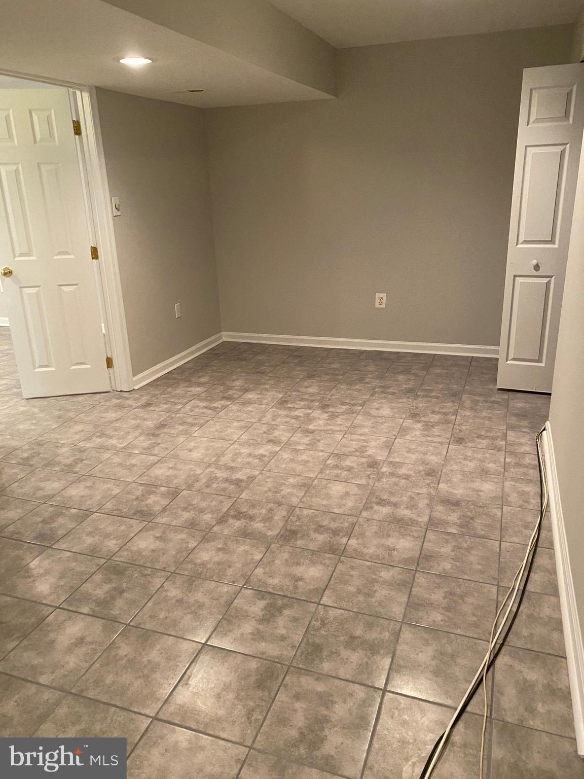 HILLANTRAE - Residential