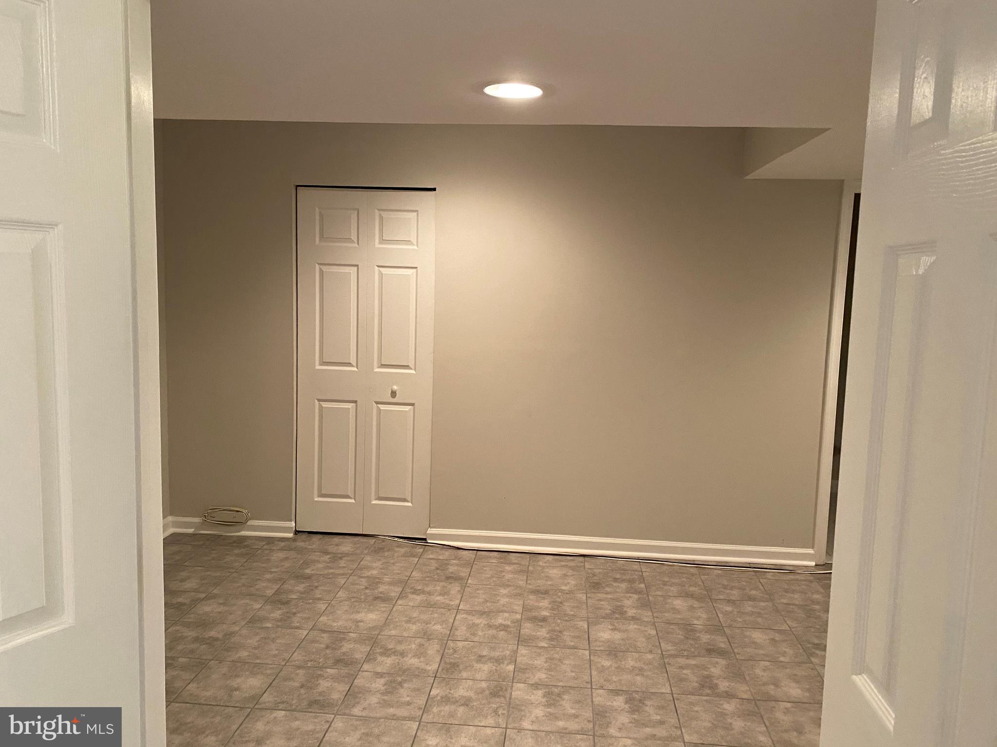 HILLANTRAE - Residential