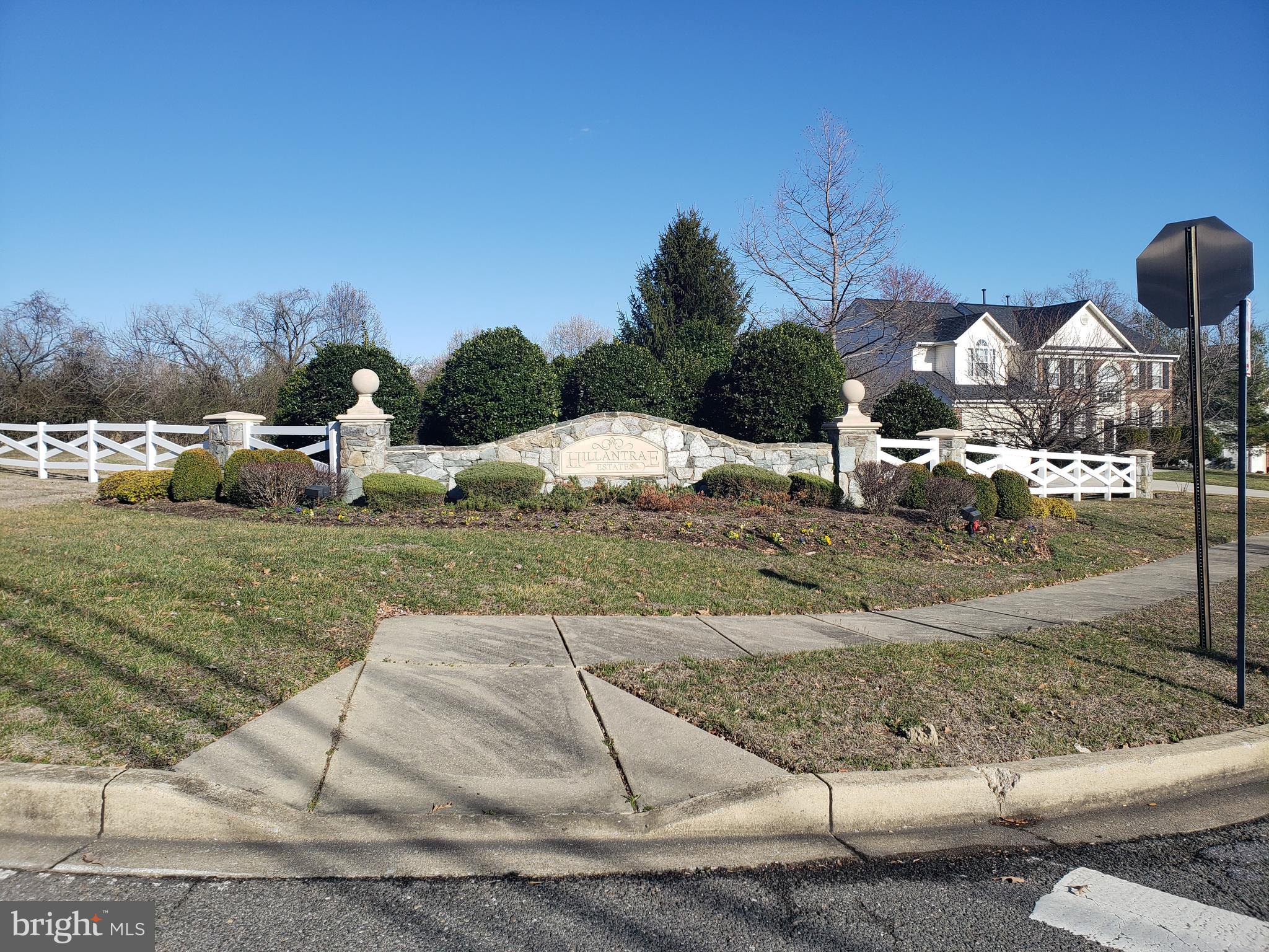 HILLANTRAE - Residential