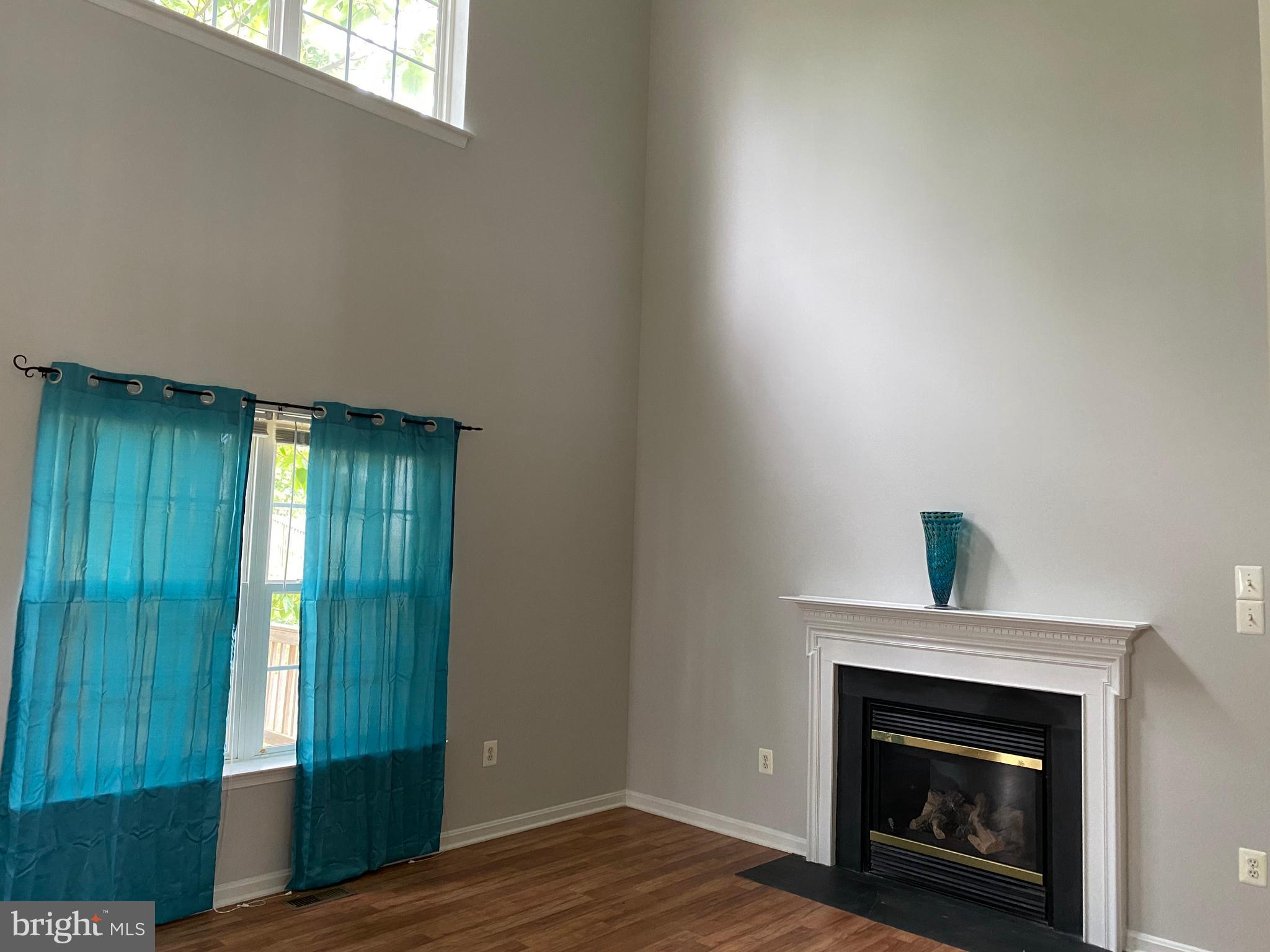 HILLANTRAE - Residential