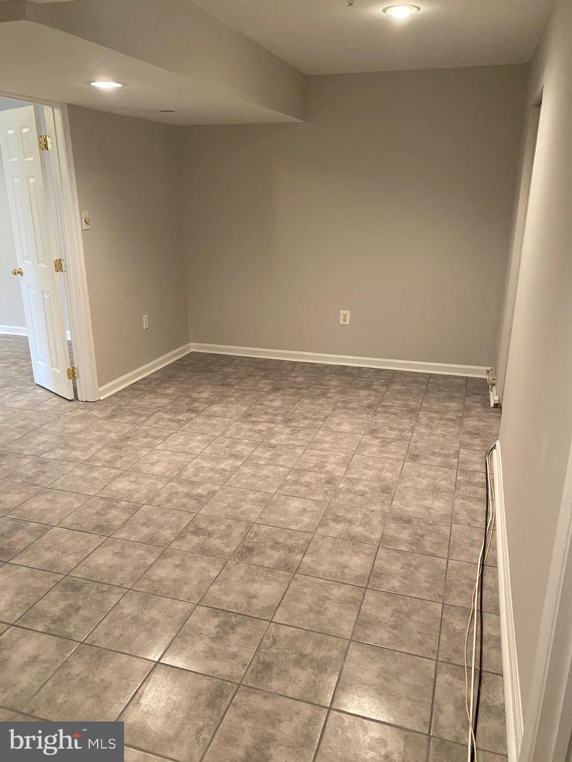 HILLANTRAE - Residential