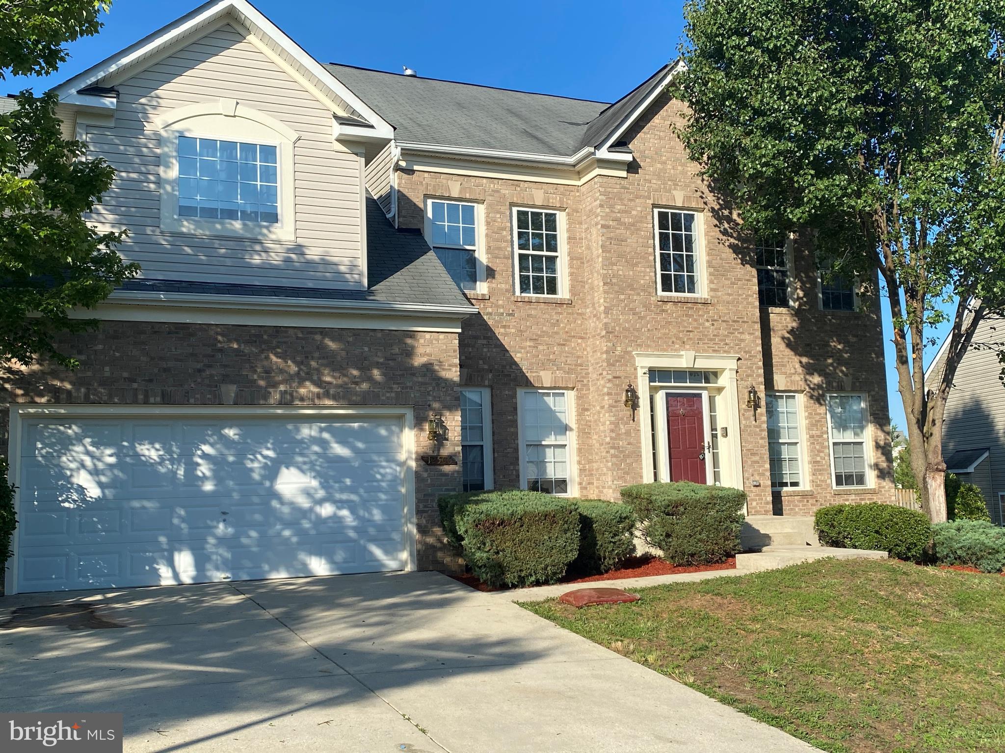 HILLANTRAE - Residential