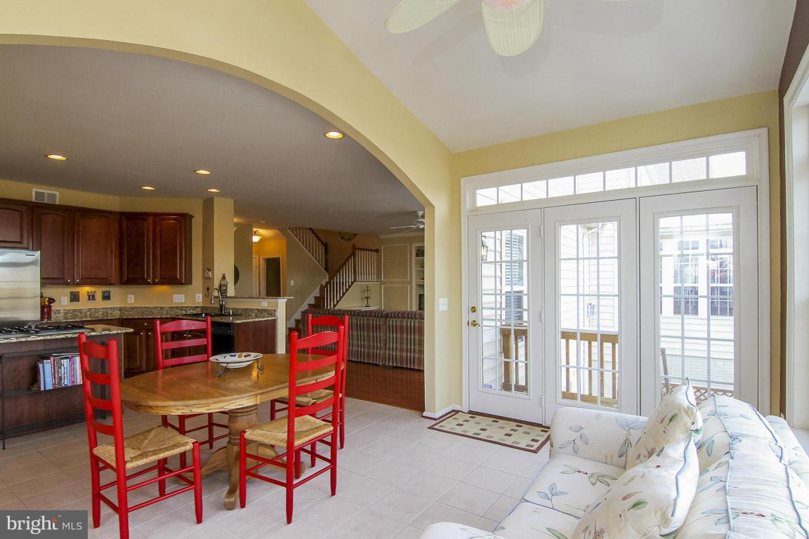 ASHBURN VILLAGE - Residential