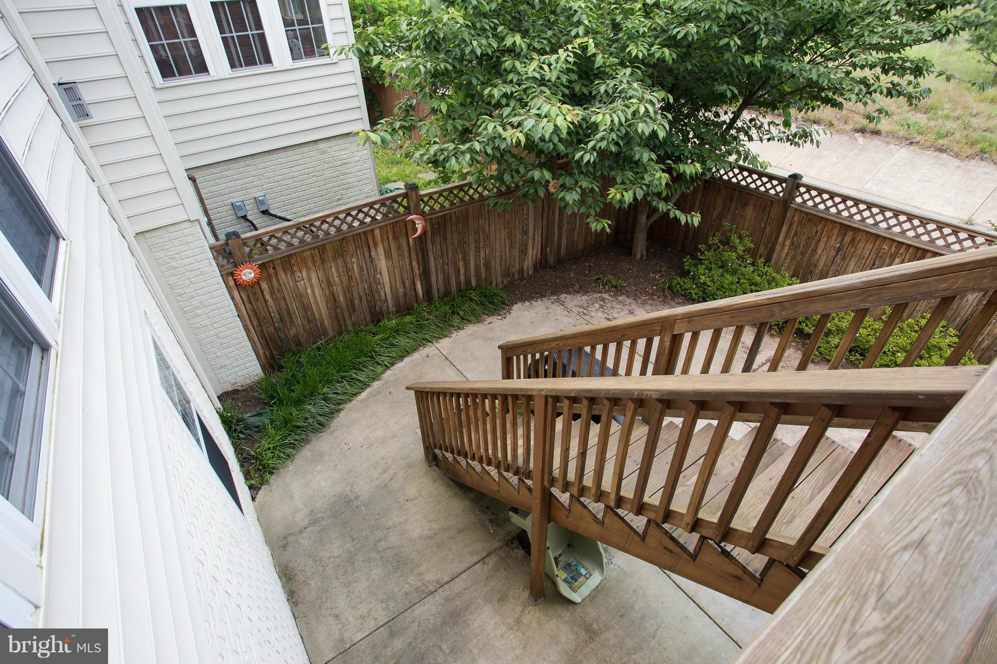 ASHBURN VILLAGE - Residential