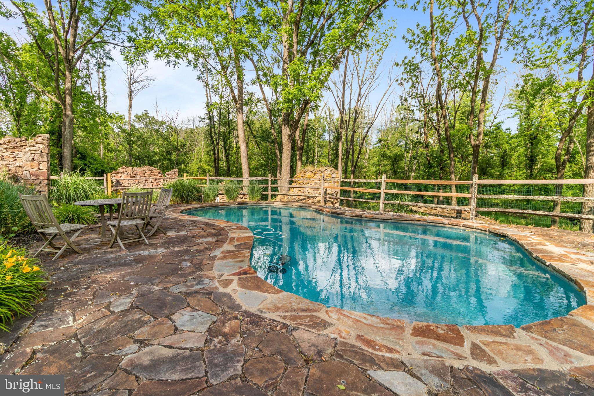 SOLEBURY - Residential