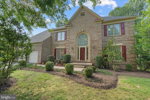 Photo of 15094 Wetherburn Drive, CENTREVILLE, VA 20120 (MLS # VAFX2328838)