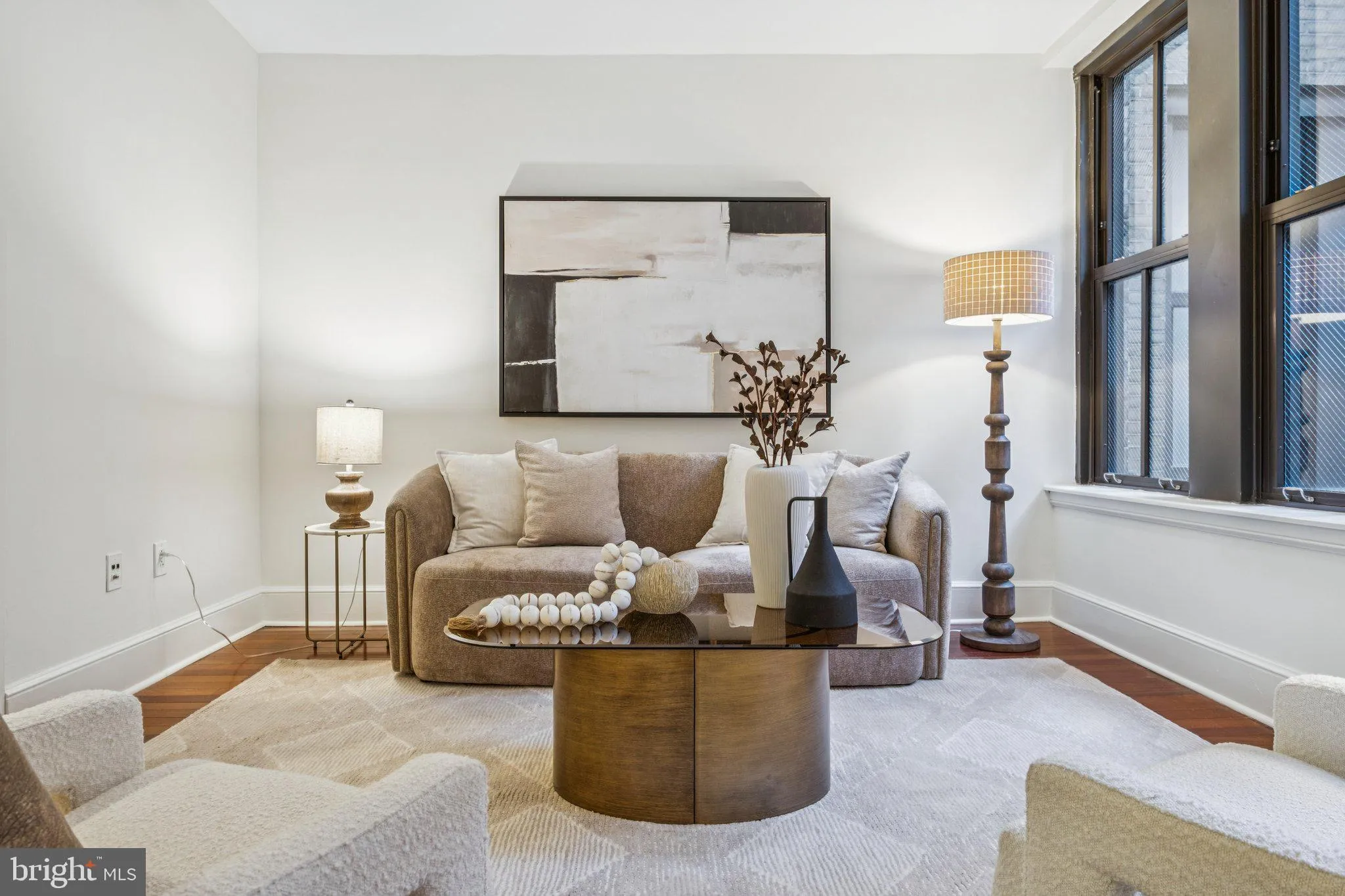 Philadelphia, Pennsylvania 19102, United States, 1 Bedroom Bedrooms, ,1 BathroomBathrooms,Residential,Contingent,200552