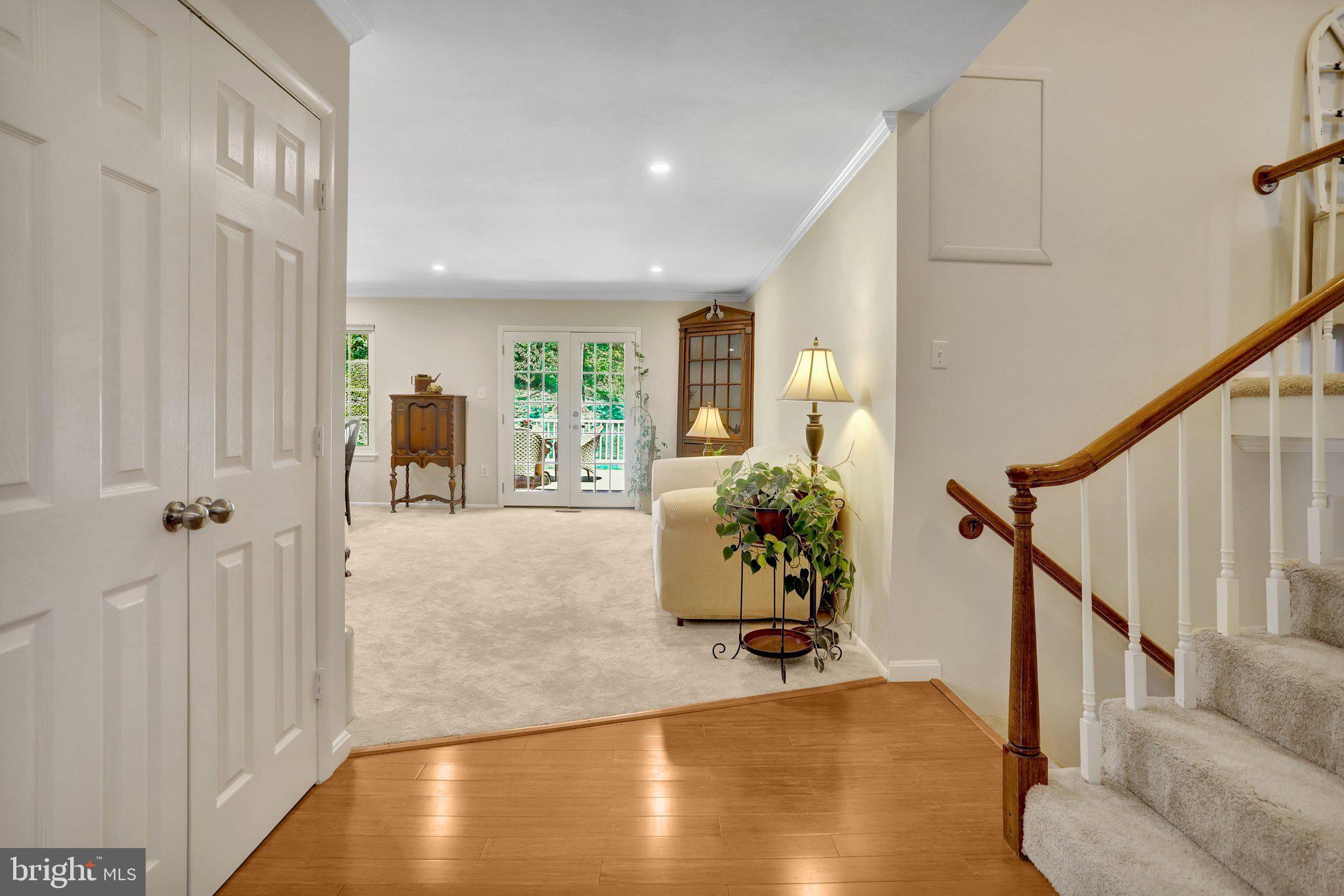 BENT TREE - Residential