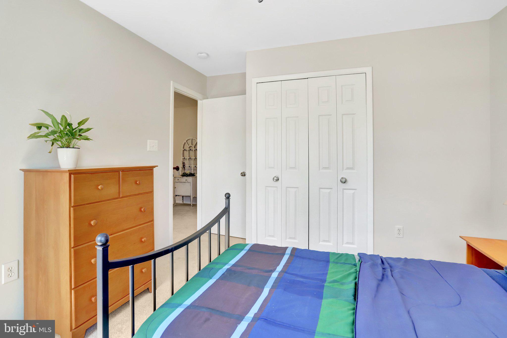 BENT TREE - Residential