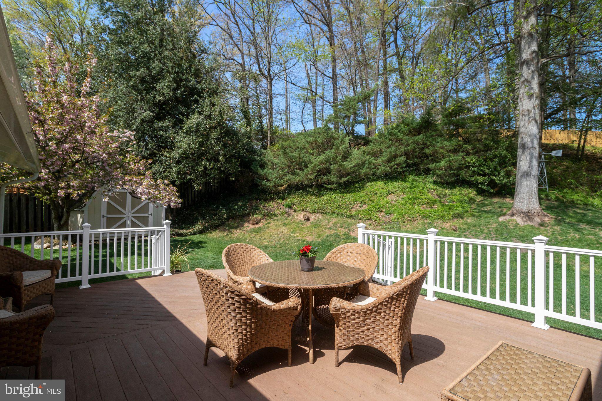 BENT TREE - Residential