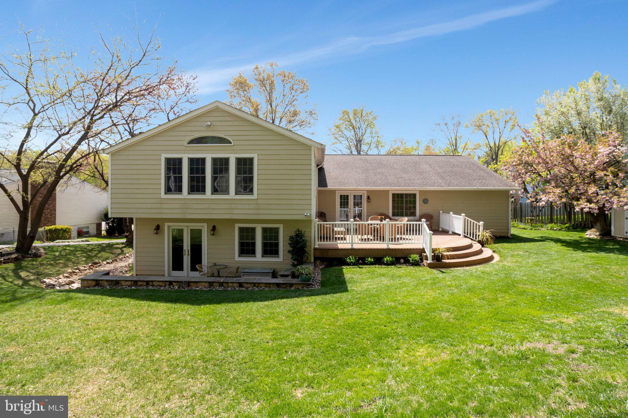 BENT TREE - Residential