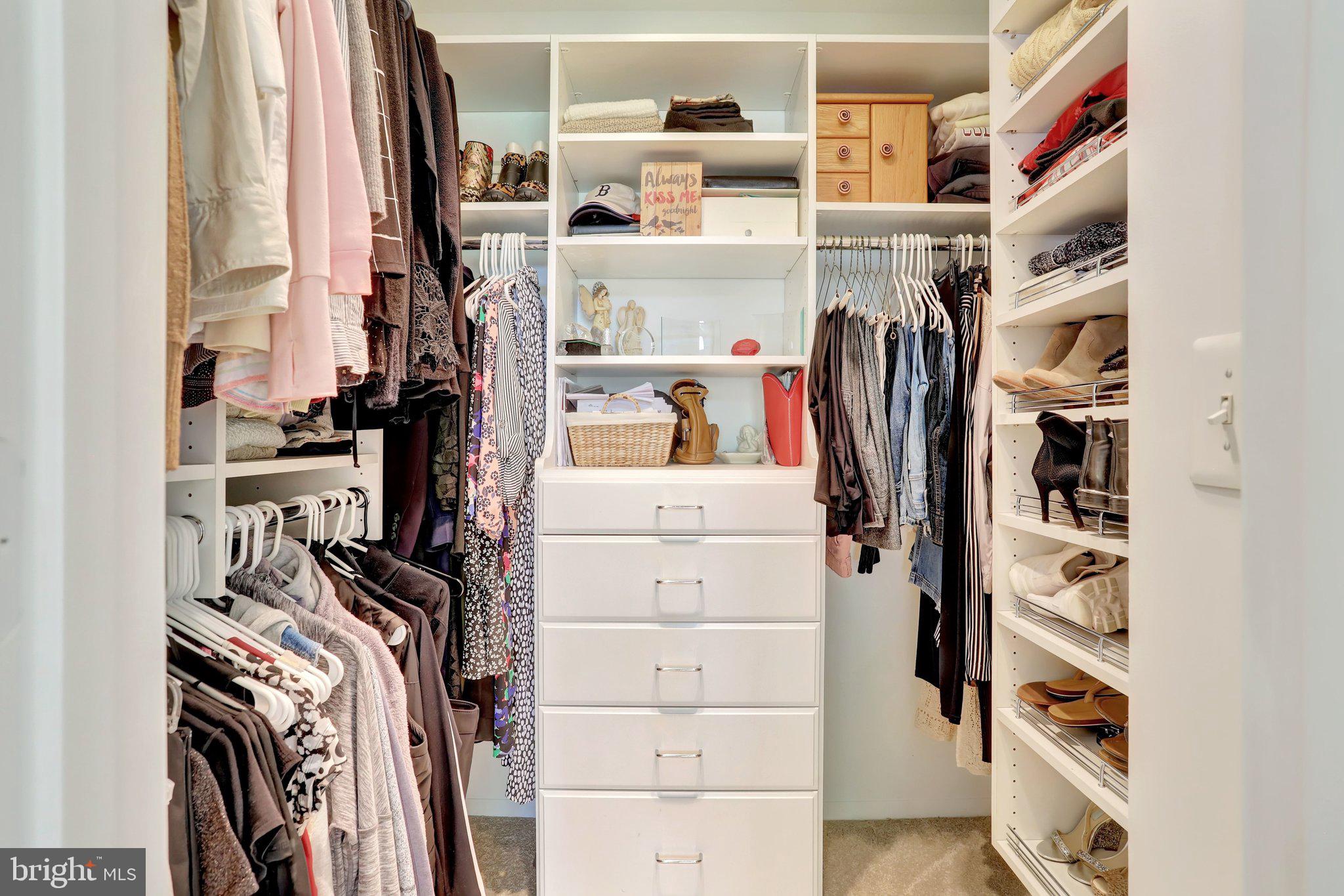 BENT TREE - Residential